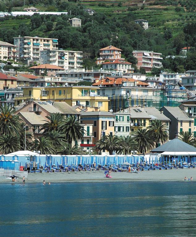 Hotel Riviera Arenzano Buitenkant foto